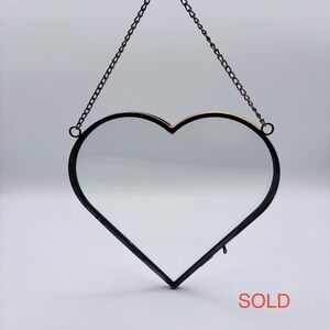 SOLD—-World Market Heart-Shaped Bronze Hanging Glass Metal Frame Front-Loading